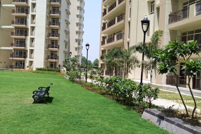 Shree Vardhman Flora – 3BHK + 2Toilet